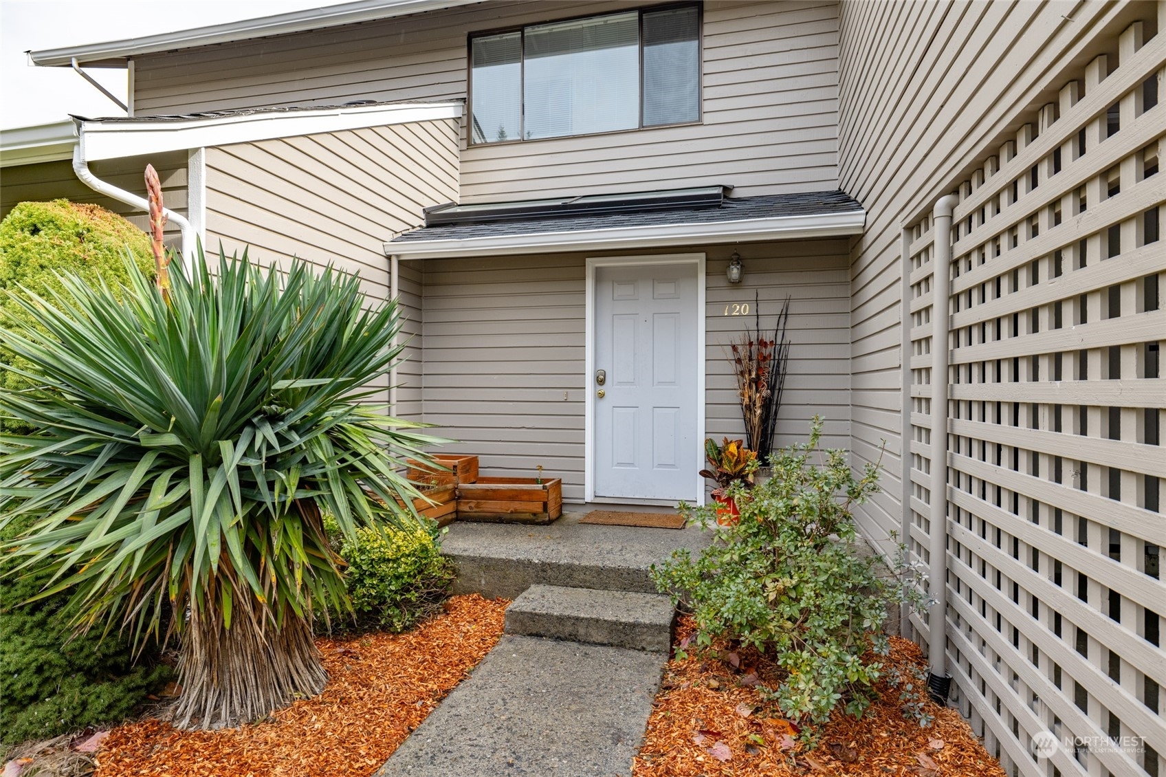 Property Photo:  2819 Firwood Lane 120  WA 98273 