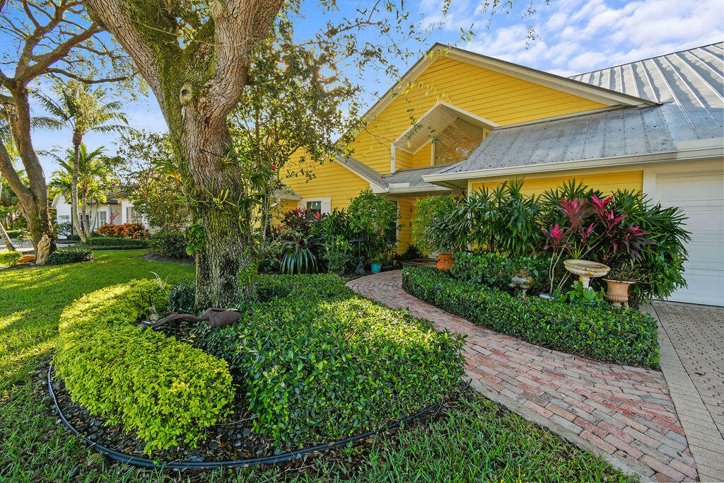 Property Photo:  2388 Palm Harbor Drive  FL 33410 