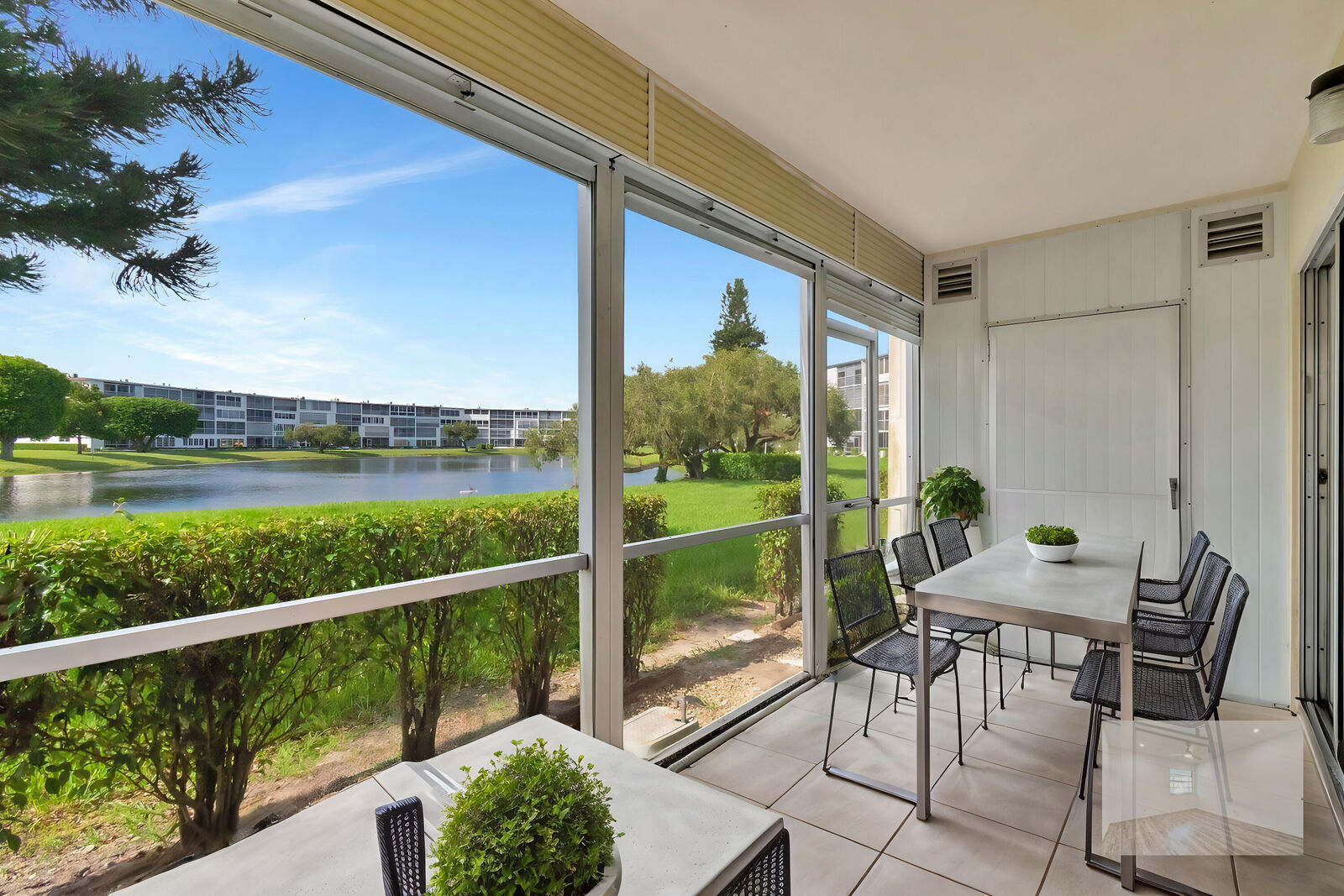 Property Photo:  1034 Hythe B  FL 33434 