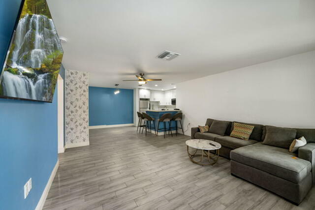 Property Photo:  4344 Kent Avenue  FL 33461 