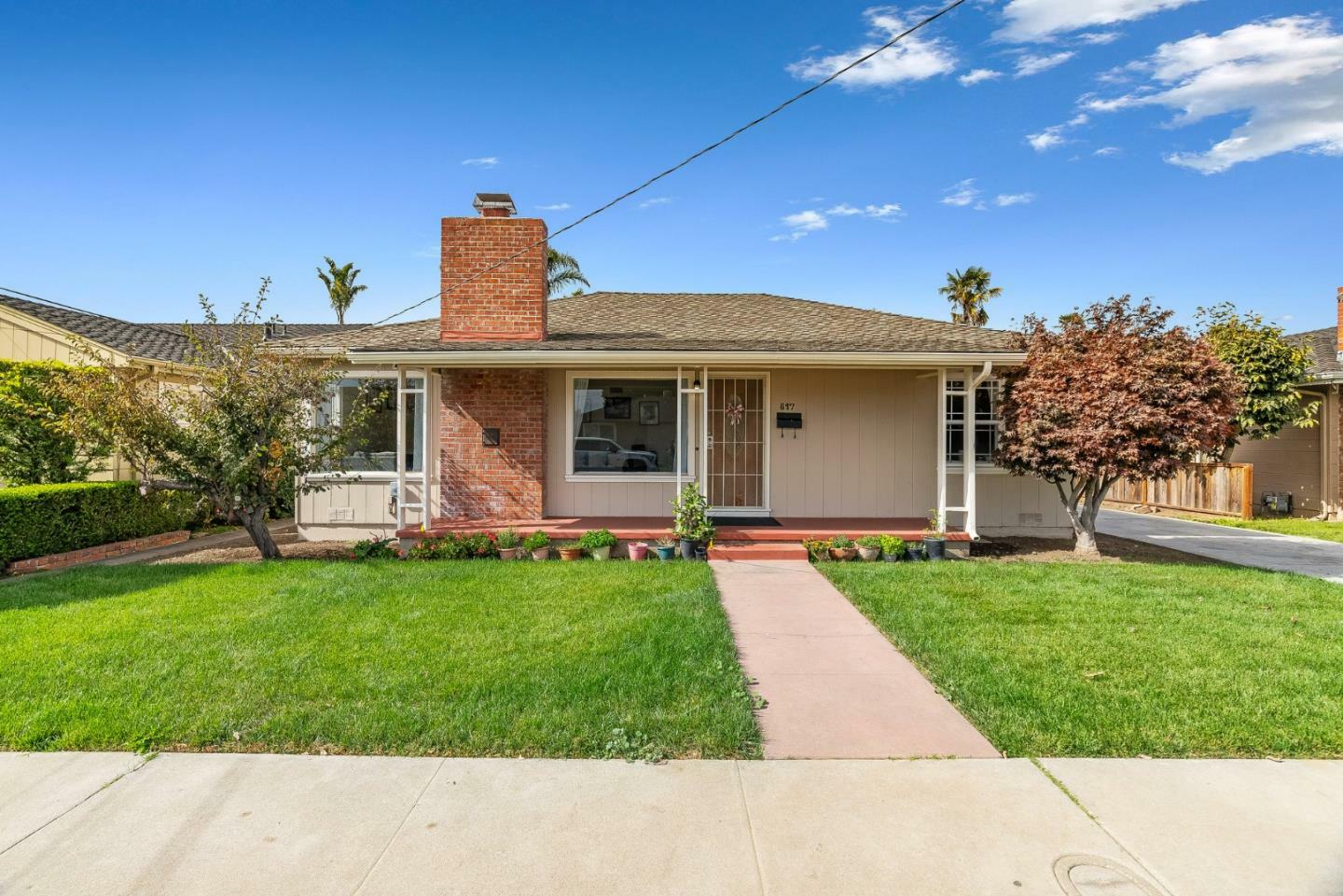 Property Photo:  817 Virginia Street  CA 95076 