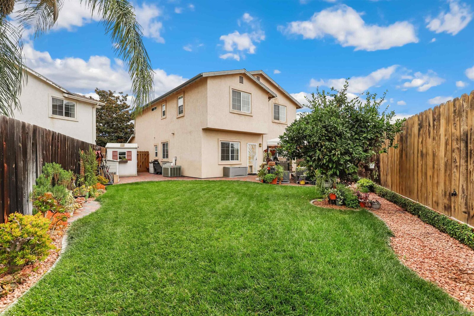 Property Photo: 1158 Farview Ct CA 92021