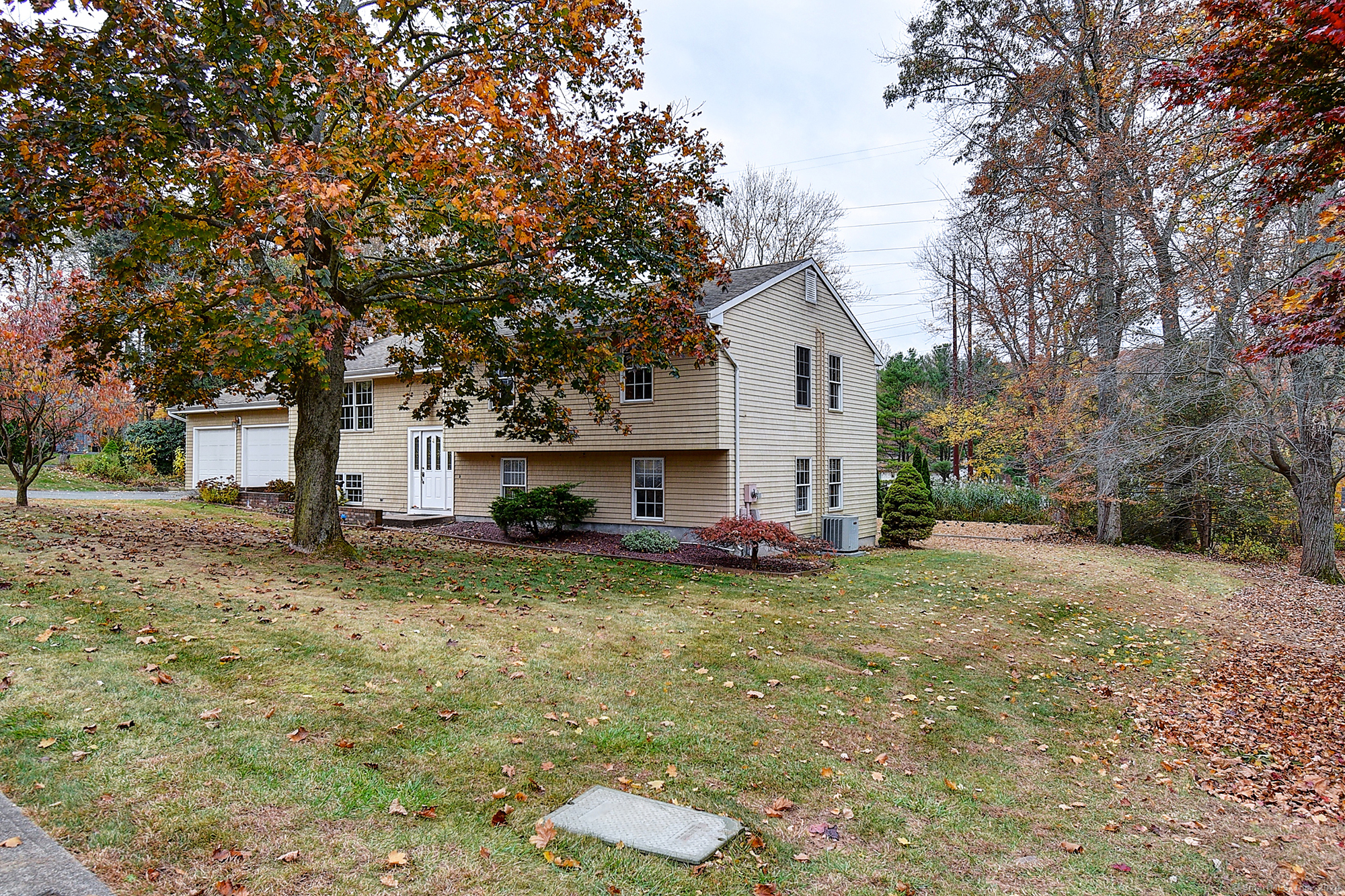 Property Photo:  103 Kingswood Drive  CT 06489 