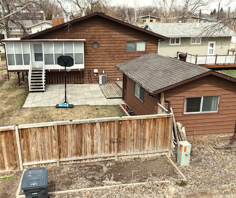 Property Photo:  1224 Walker Street  SK S9H 1H2 