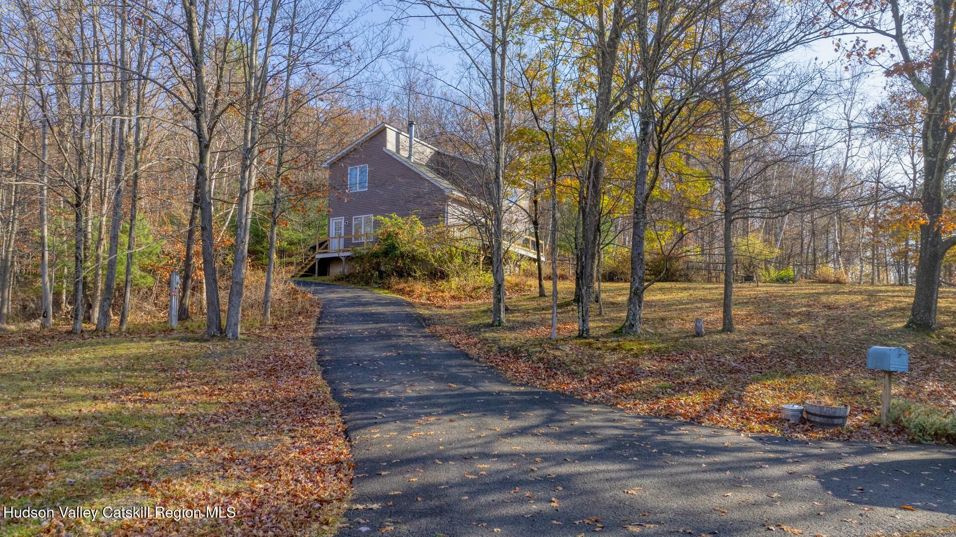 Property Photo:  54 Hillside  NY 12494 