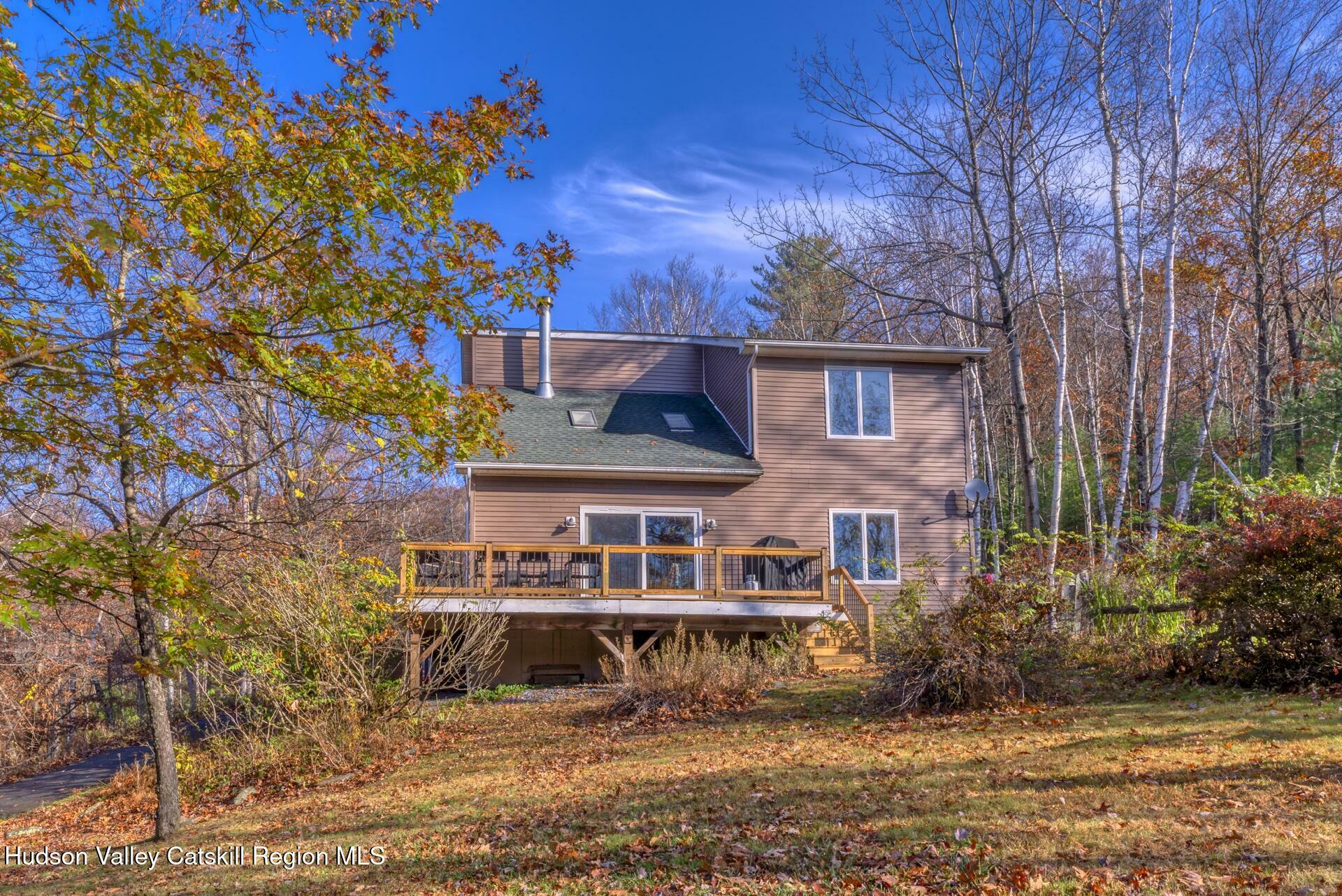 Property Photo:  54 Hillside  NY 12494 