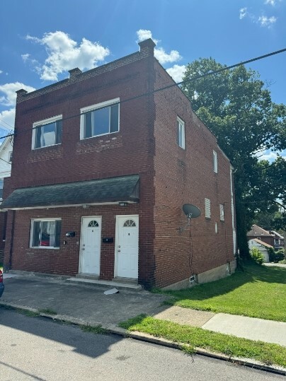 Property Photo:  738 Waddell Ave A  PA 15025 