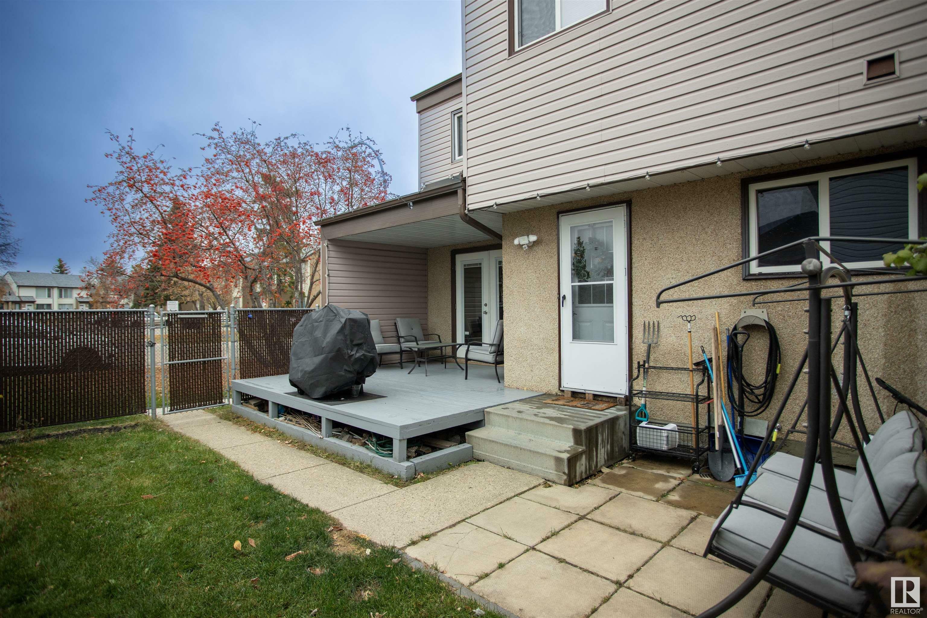 14650 25 Street NW  Edmonton AB T5Y 1X4 photo