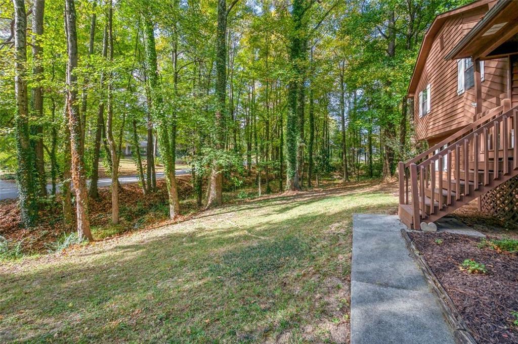 Property Photo:  1707 Deer Run Road  GA 30043 