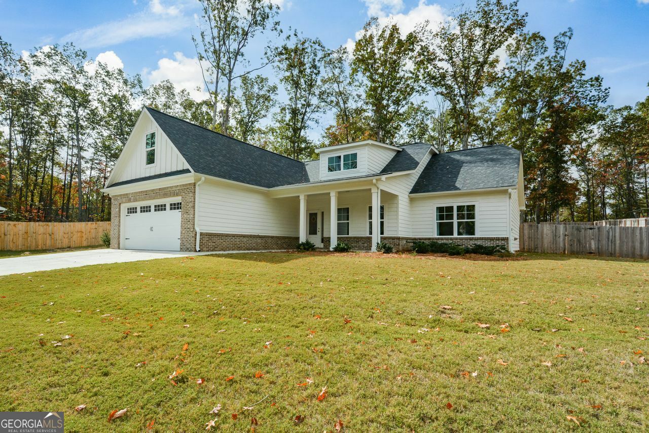 Property Photo:  814 Harmony Road  GA 30179 