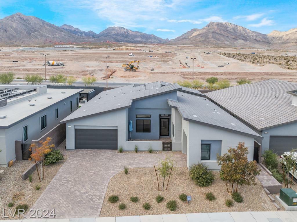 Property Photo:  477 Highview Ridge Avenue  NV 89138 