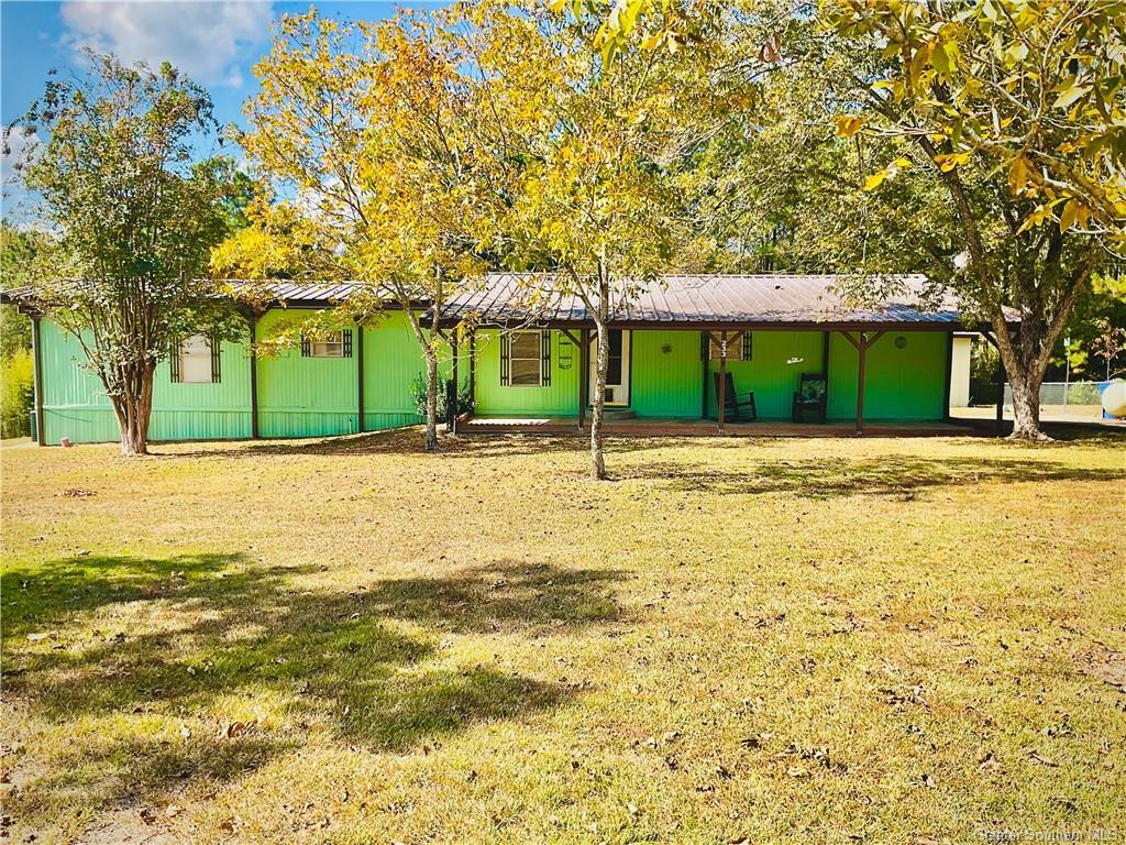 Property Photo:  233 Hebert Road  LA 71446 