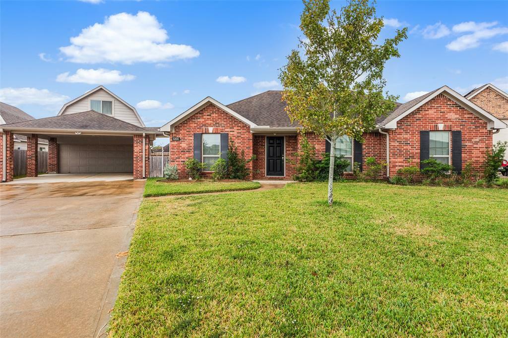 Property Photo:  6806 White River Circle  TX 77578 