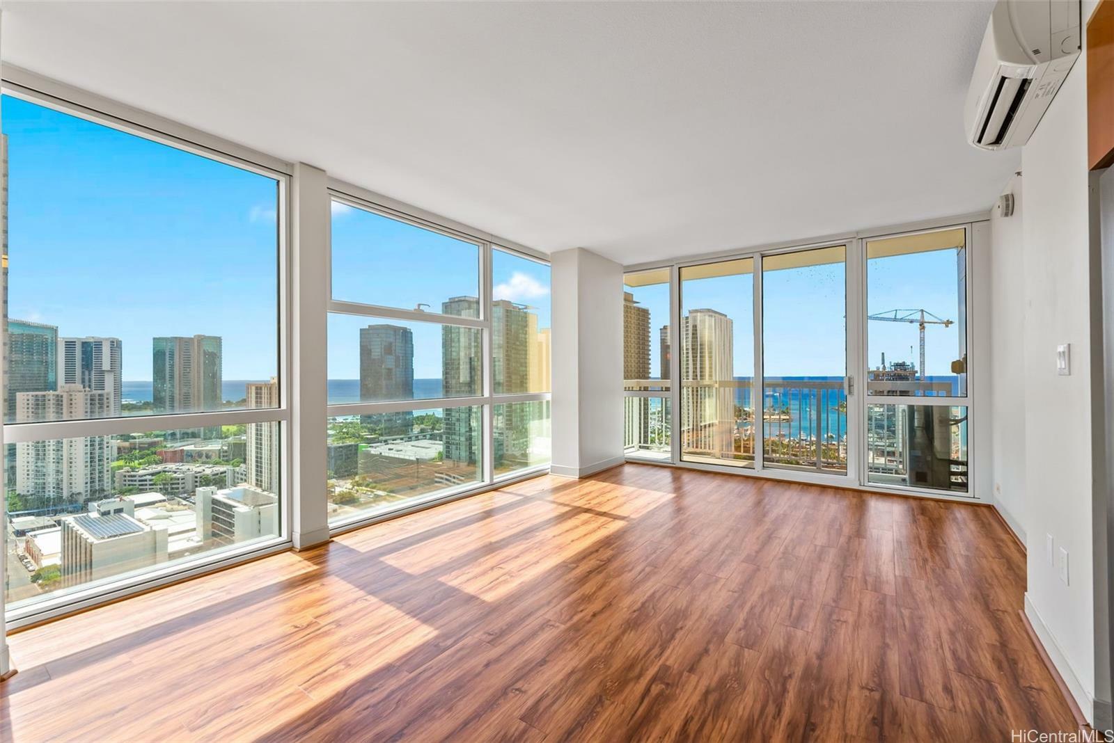 Property Photo:  909 Kapiolani Boulevard 3001  HI 96814 