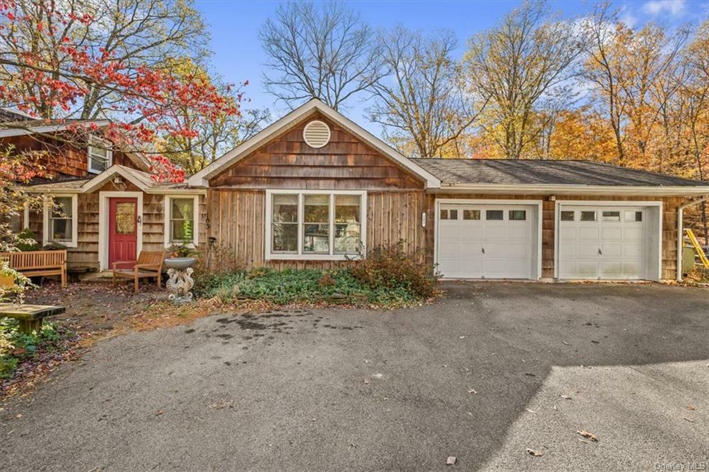 Property Photo:  744 Forest Glen Road  NY 10950 