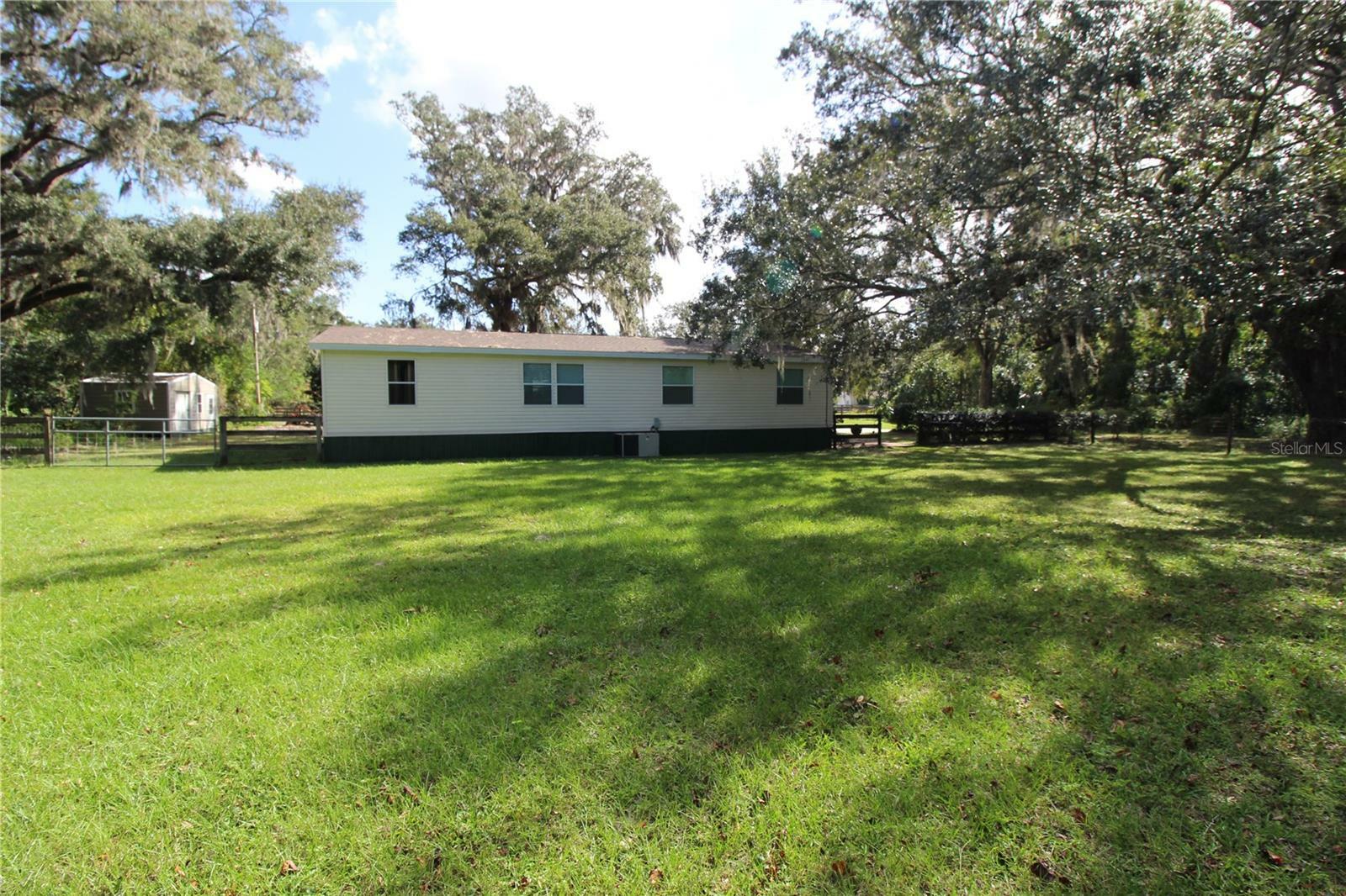 Property Photo:  7826 Mizell Street  FL 33521 