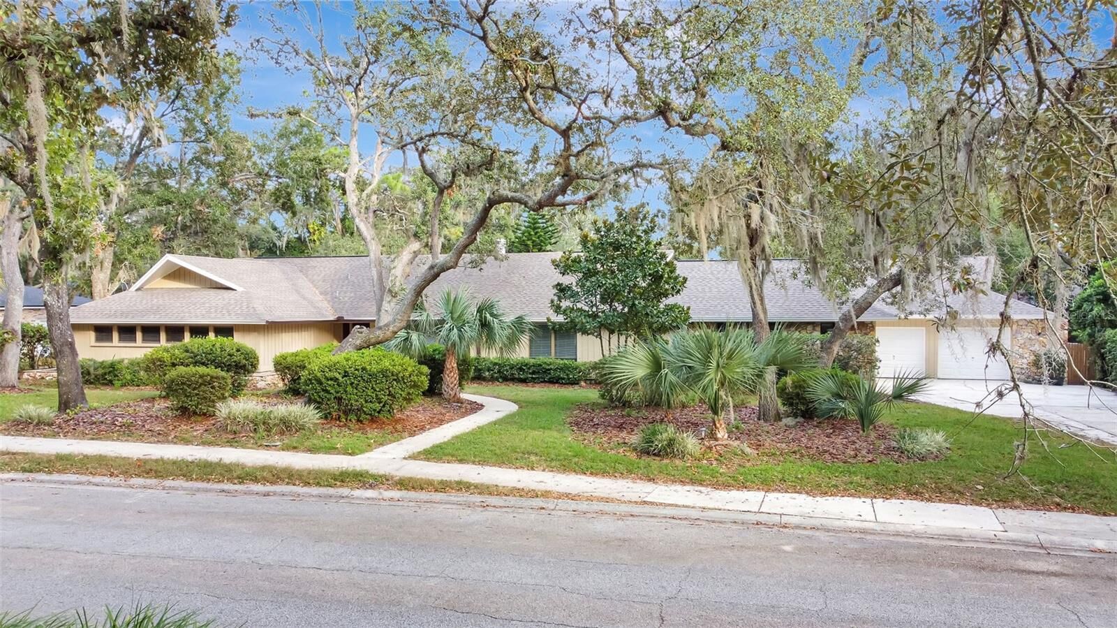 Property Photo: 107 Smokerise Boulevard FL 32779