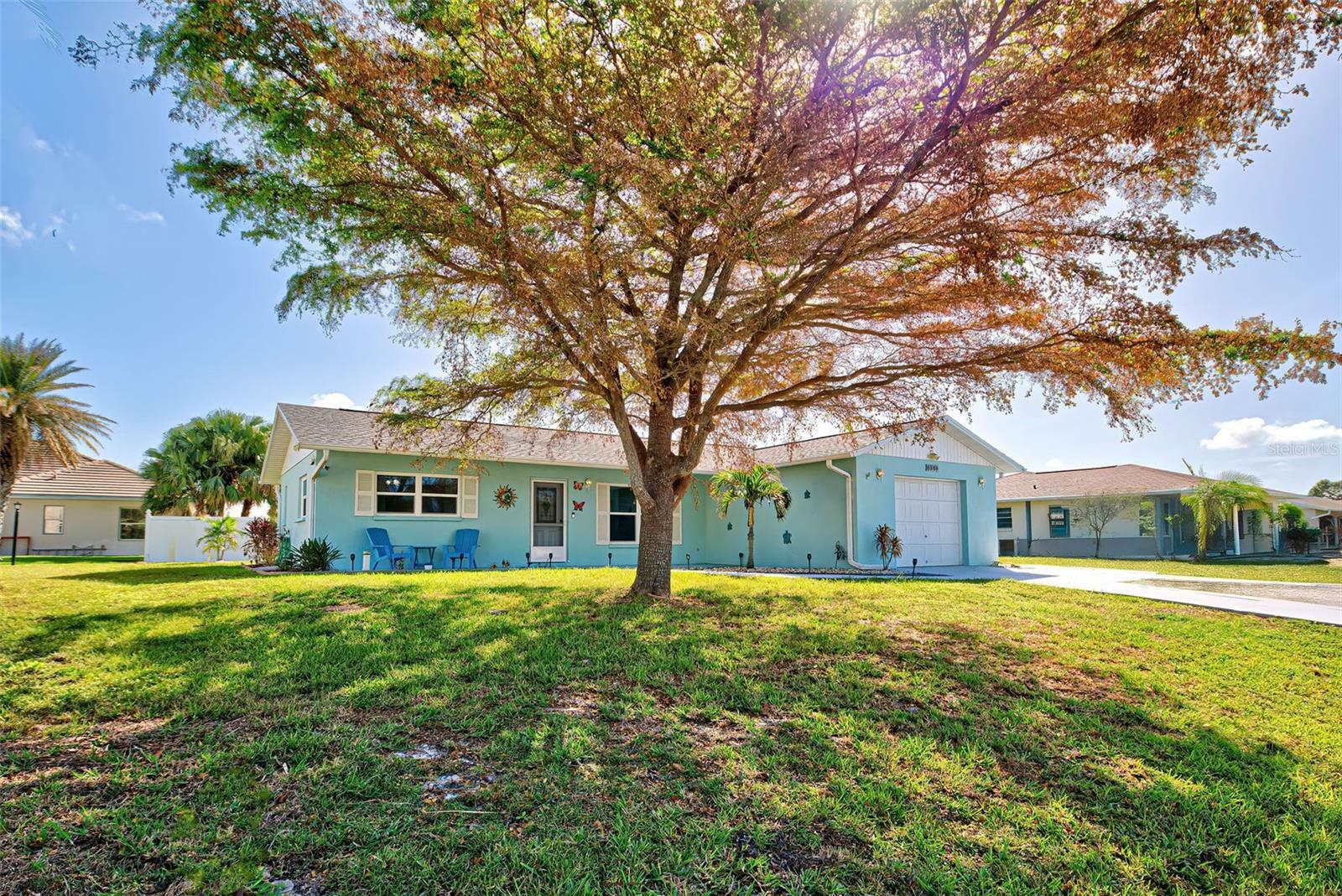 Property Photo:  1301 Washington Drive  FL 34224 