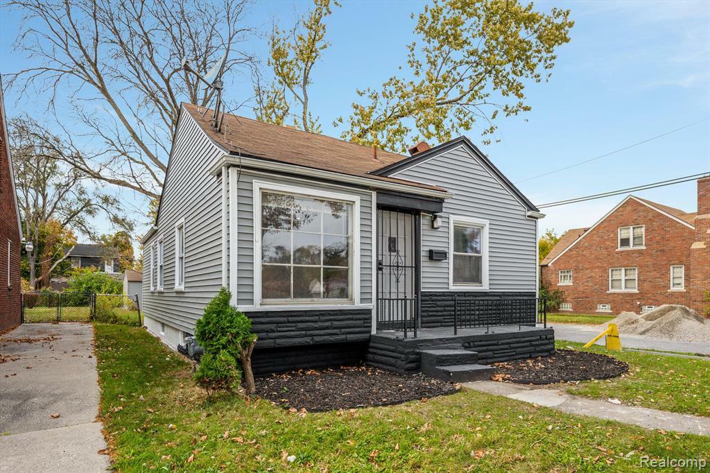 Property Photo: 2400 S Annabelle Street MI 48217 1143