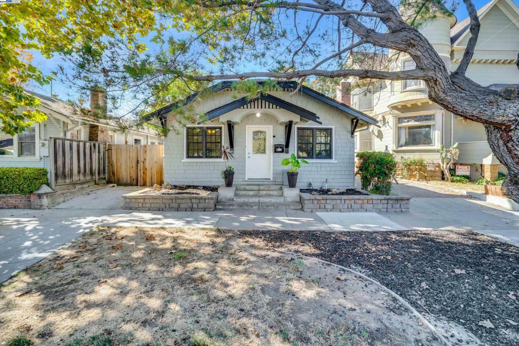 Property Photo:  411 N 5th St  CA 95112 