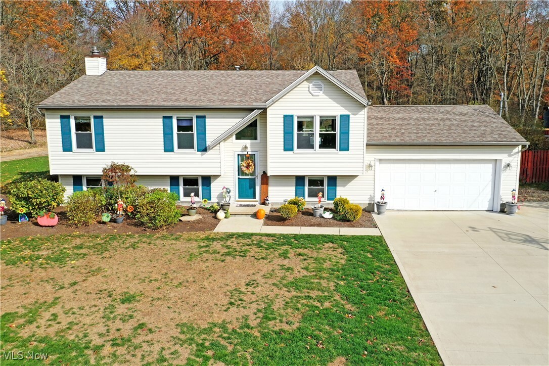 Property Photo:  2434 Wilshire Drive  OH 44410 