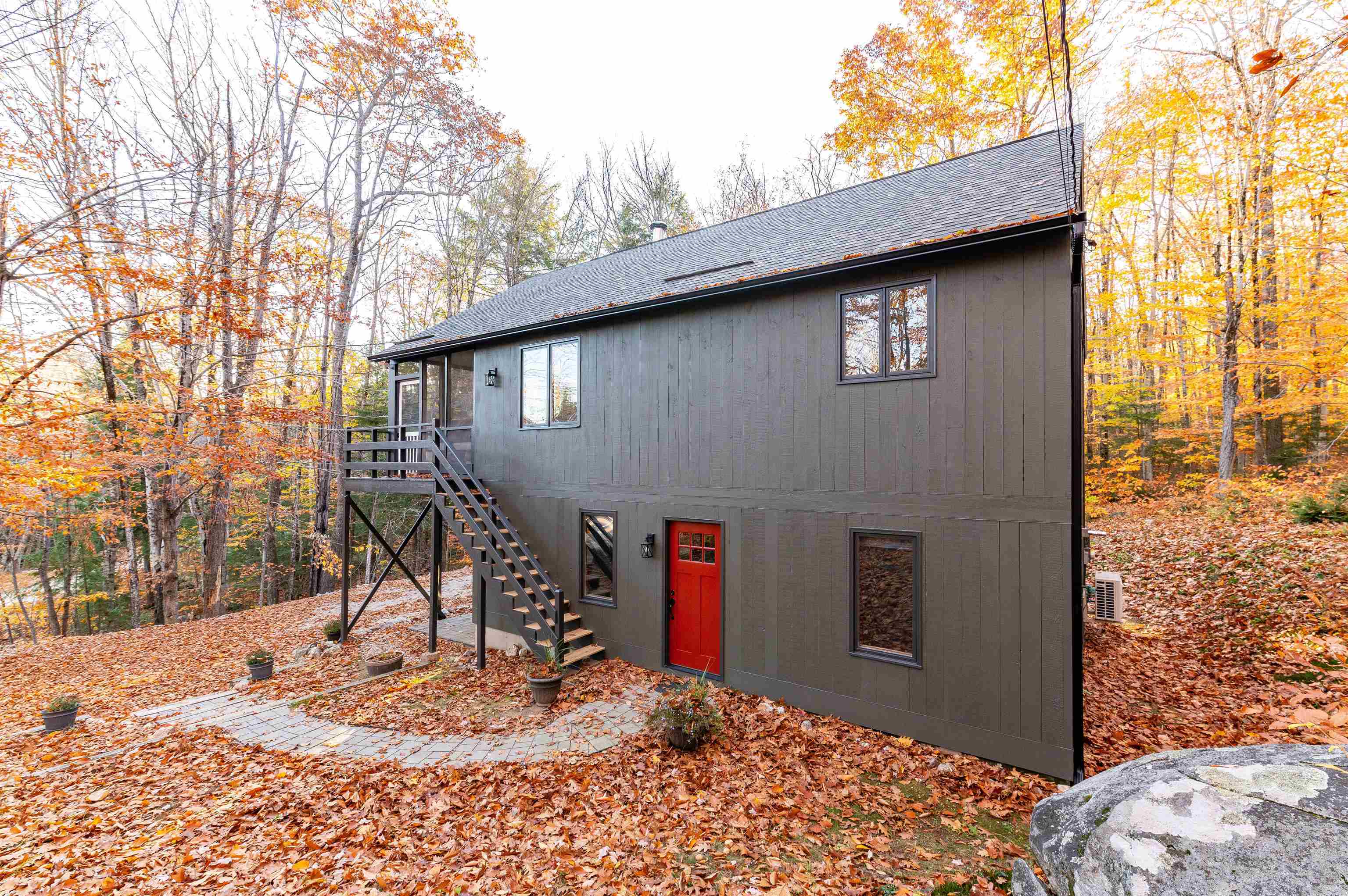 Property Photo: 38 Appenvel Way NH 03849