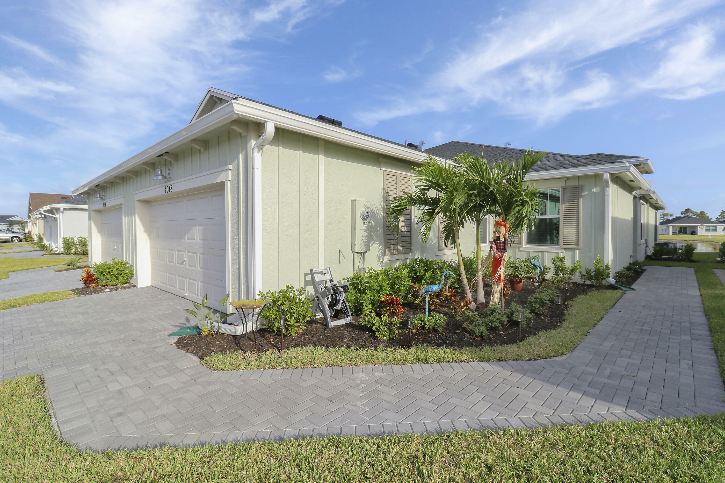 Property Photo:  2048 SE Crosswood Way  FL 34984 