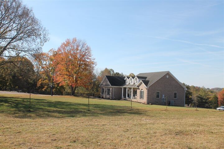 Property Photo: 3464 Anna Sandhill Road KY 42101