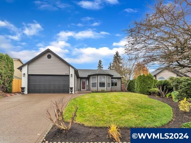 Property Photo: 2647 Tahoe Av SE OR 97306