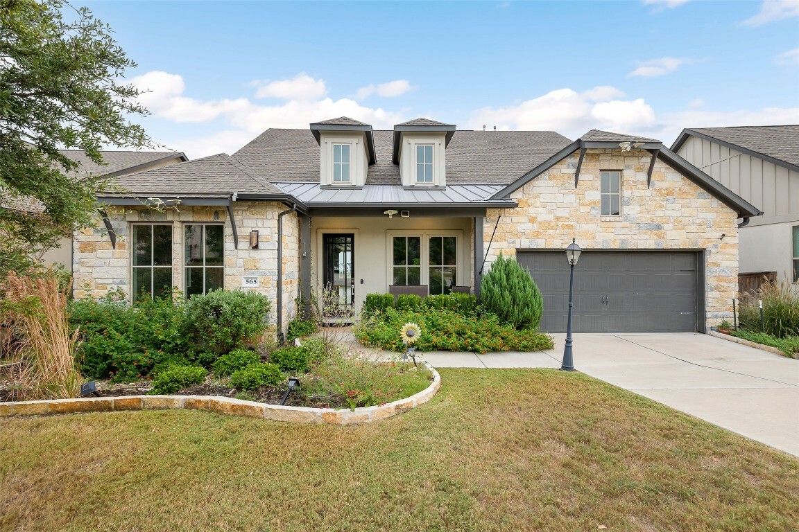 Property Photo:  565 Dayridge Drive  TX 78620 