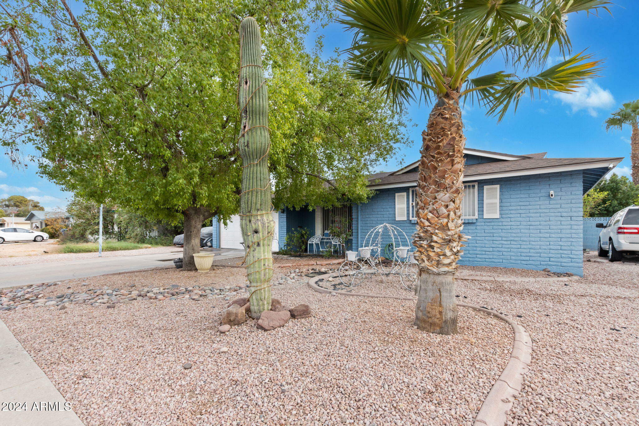 Property Photo:  2349 W Del Campo Circle  AZ 85202 