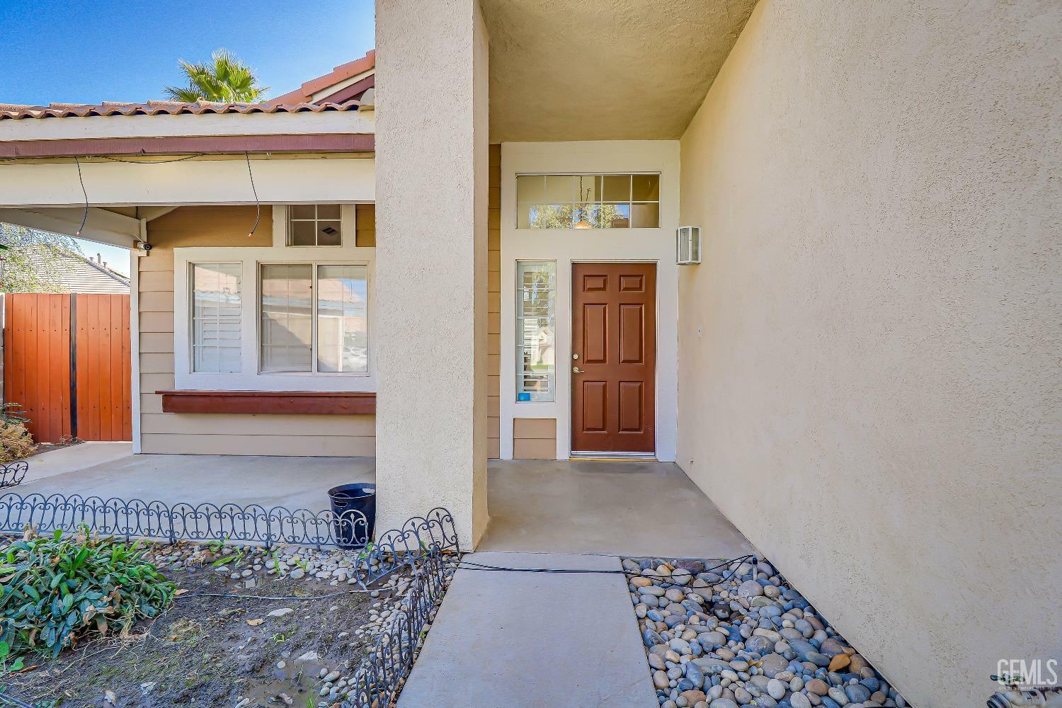 Property Photo:  3703 Savannah Avenue  CA 93313 