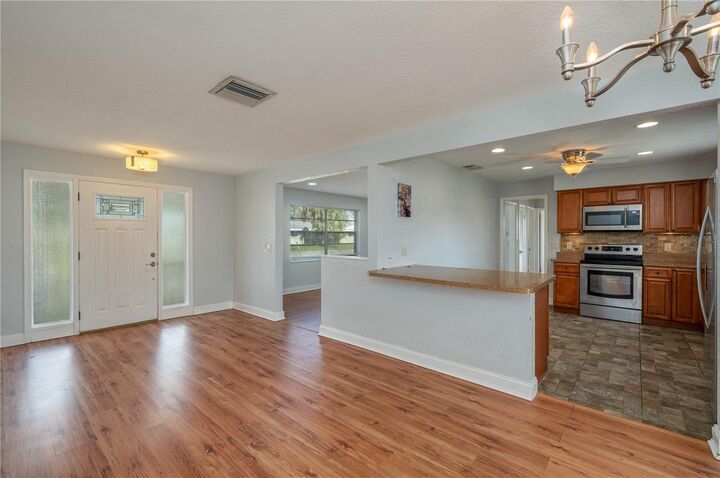 Property Photo:  2036 Leisure Drive  FL 33881