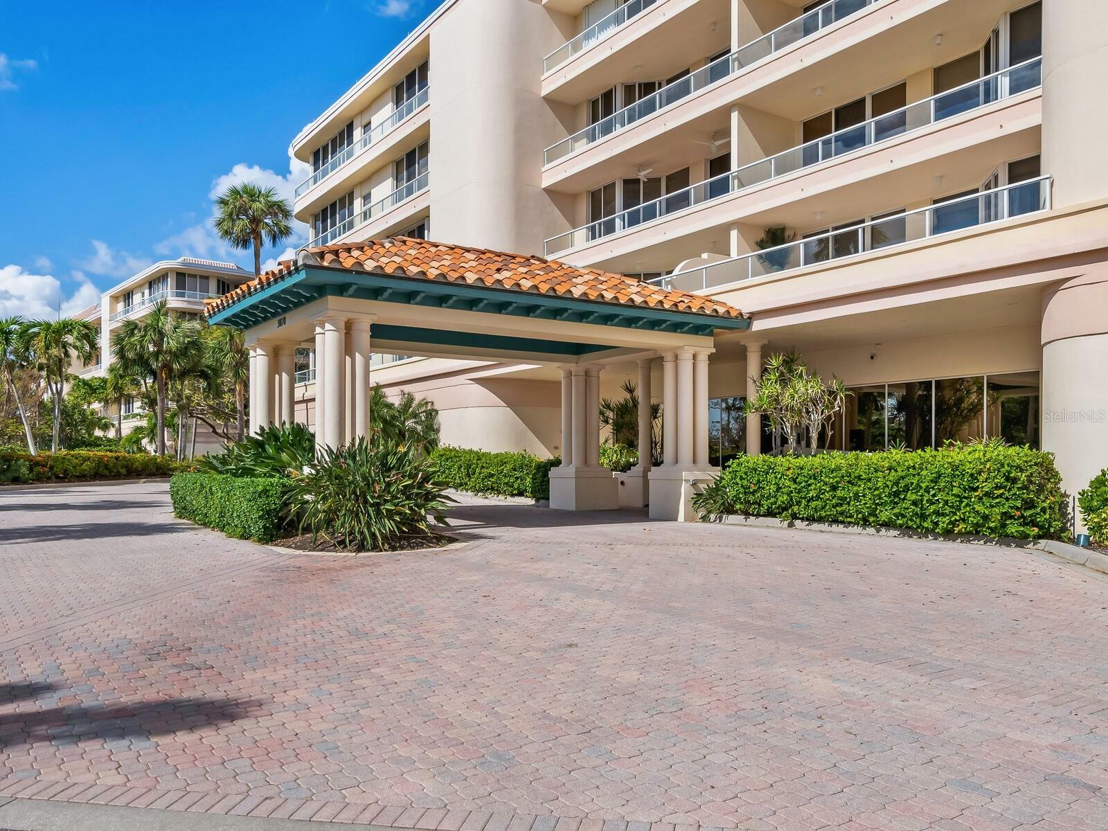 Property Photo:  3070 Grand Bay Boulevard 632  FL 34228 