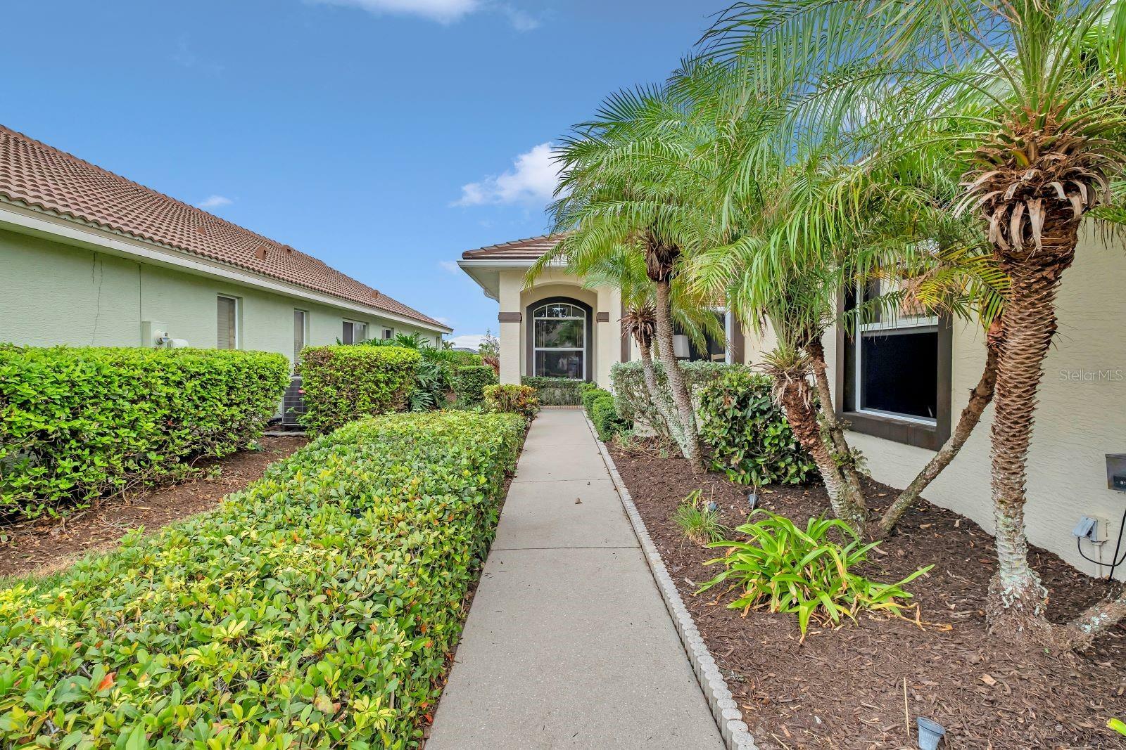 Property Photo:  5015 Seagrass Drive  FL 34293 