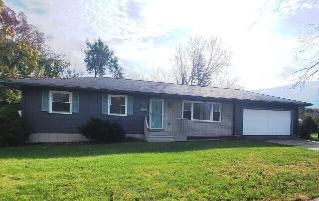 Property Photo: 221 E Mansion Street MI 49203