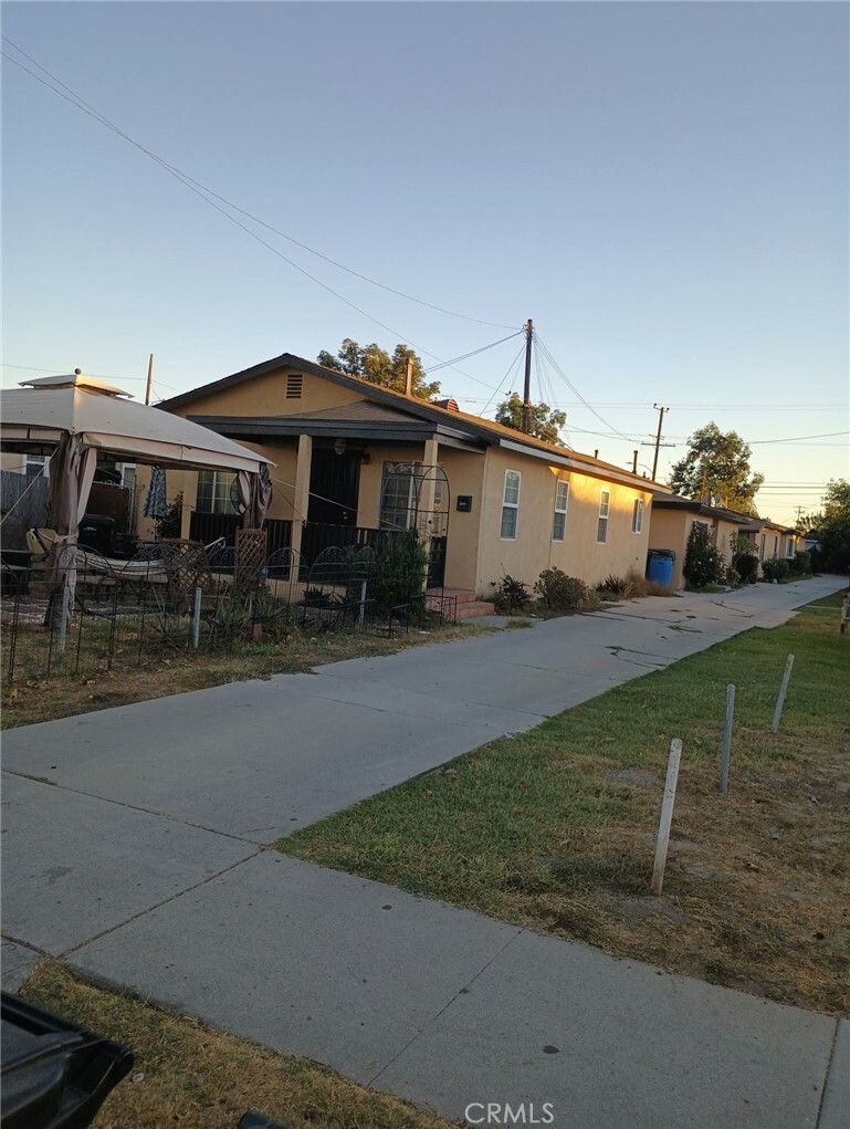 Property Photo: 5844 Live Oak Street CA 90201