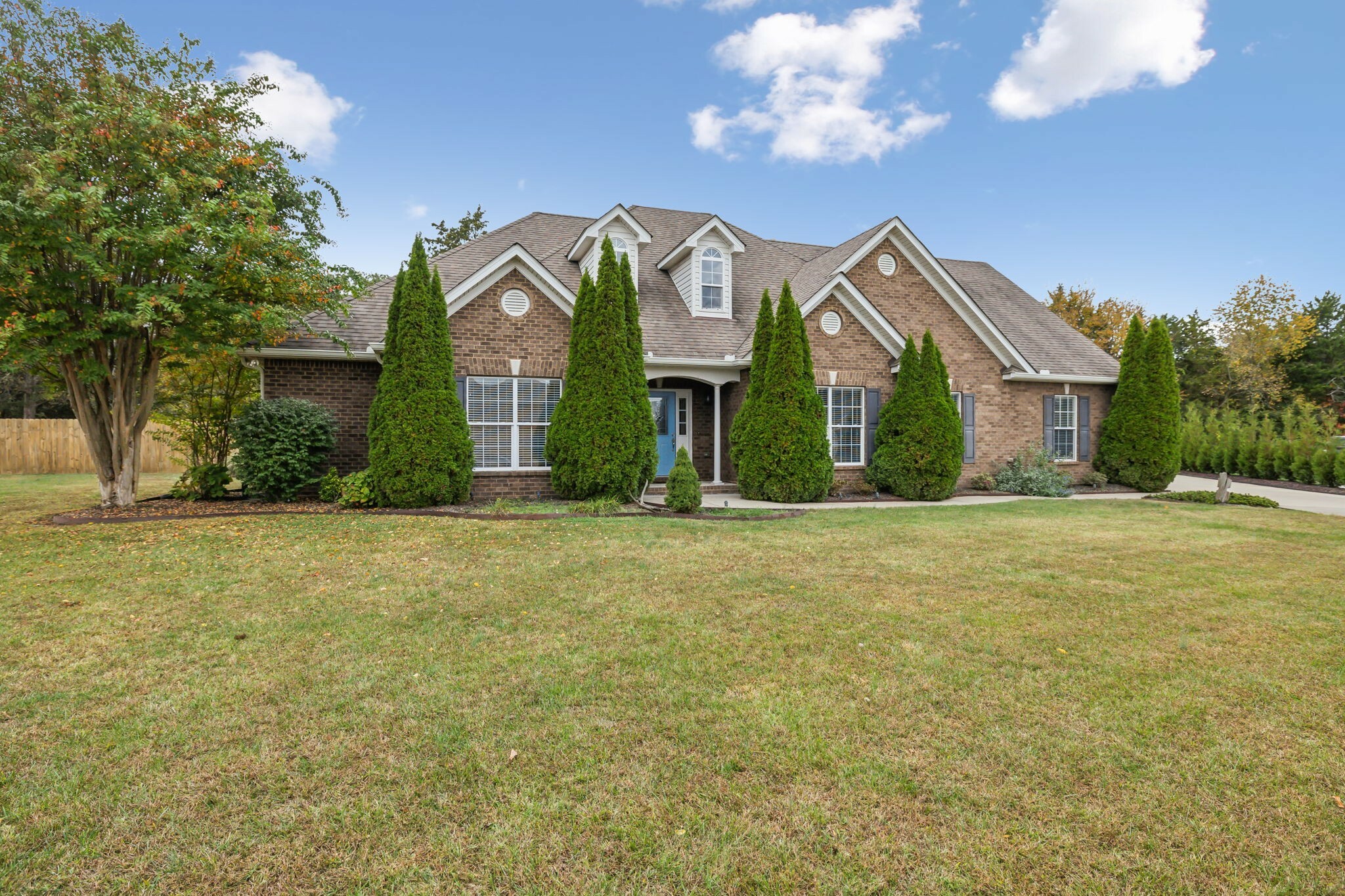 Property Photo:  157 Lakepointe Rd  TN 37086 