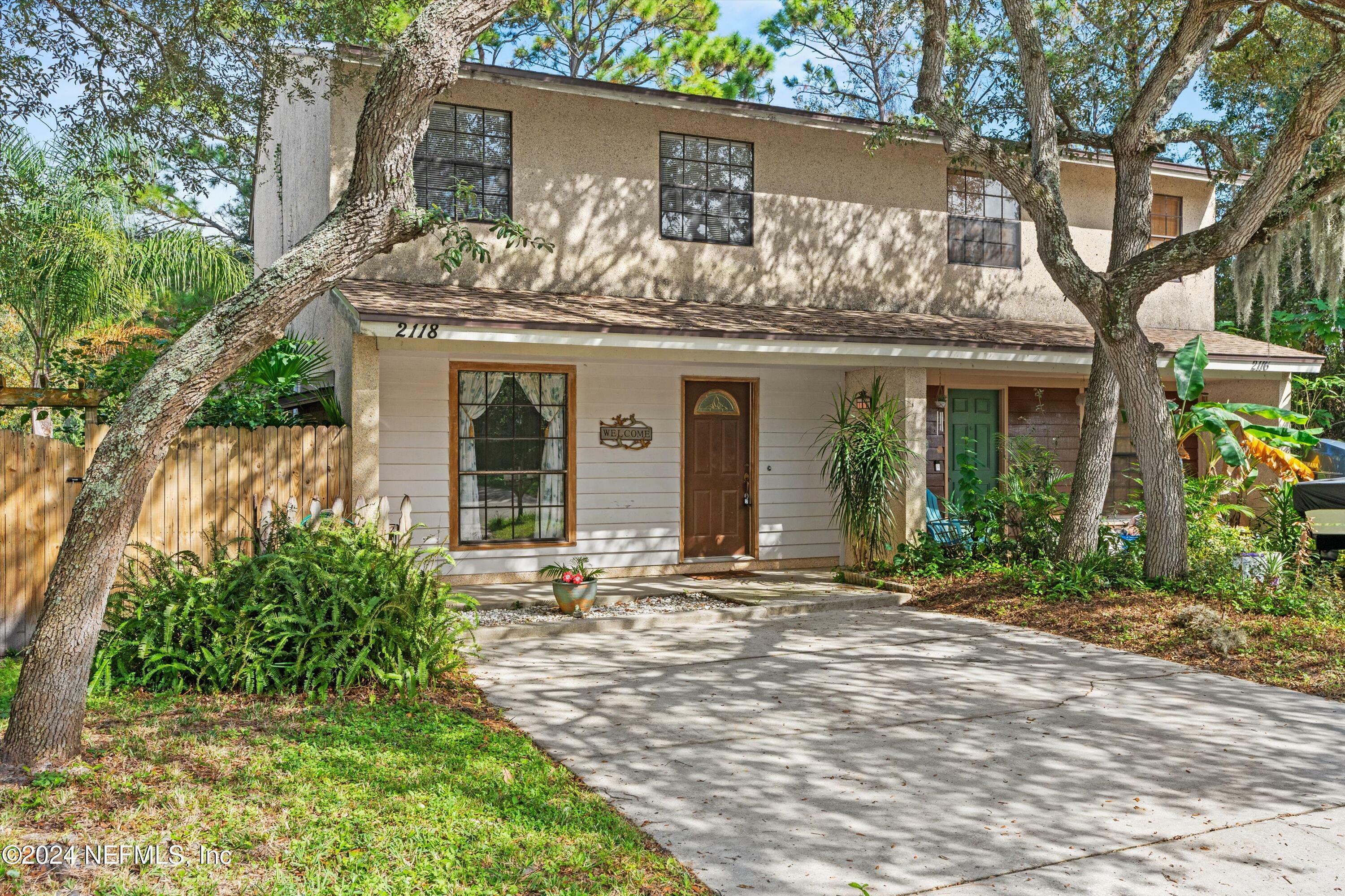 Property Photo:  2118 Rosewood Drive  FL 32266 