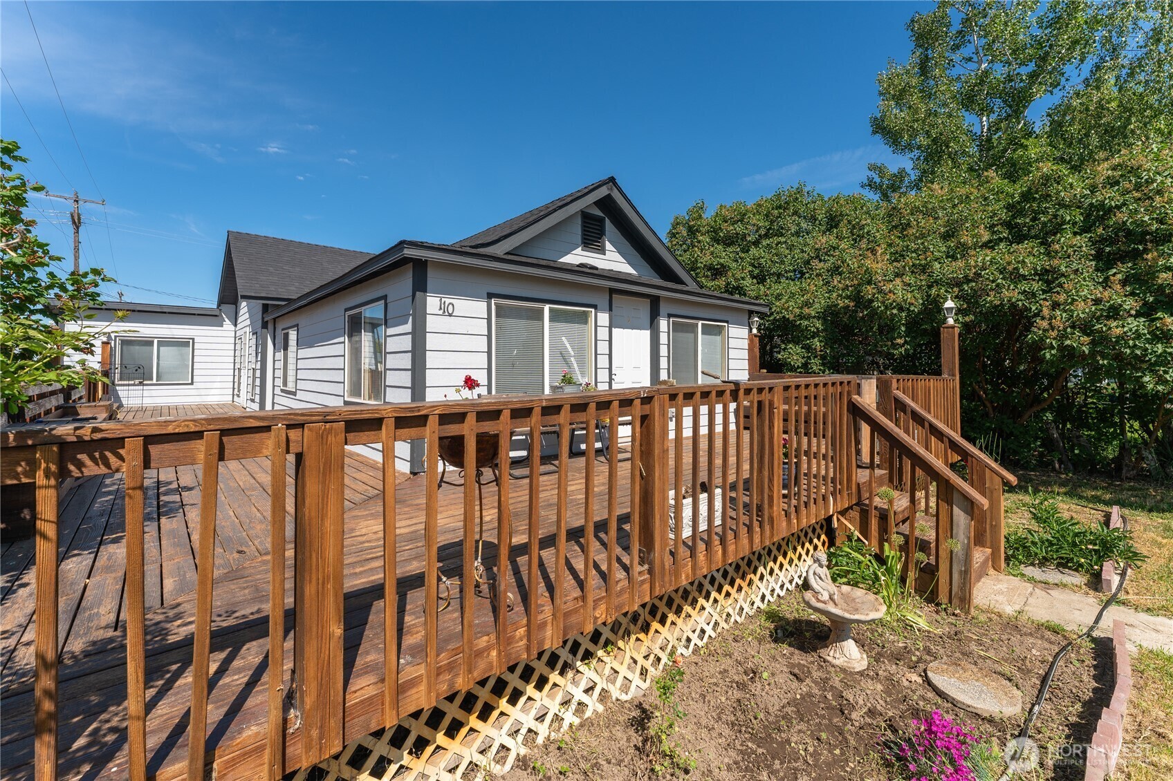 Property Photo:  110 S Mansfield Boulevard  WA 98830 