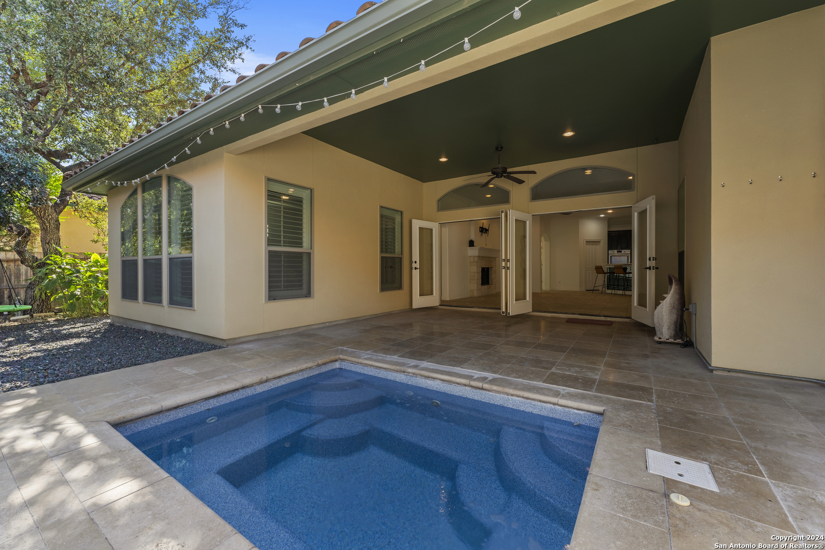 Property Photo: 4430 Bayberry Row TX 78249