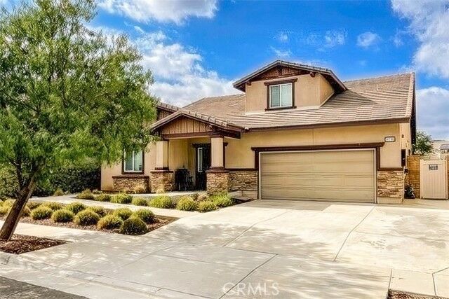 Property Photo:  34799 Oakwood Lane  CA 92563