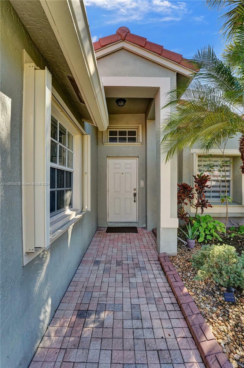 Property Photo:  1287 NW 170th Ter  FL 33028 