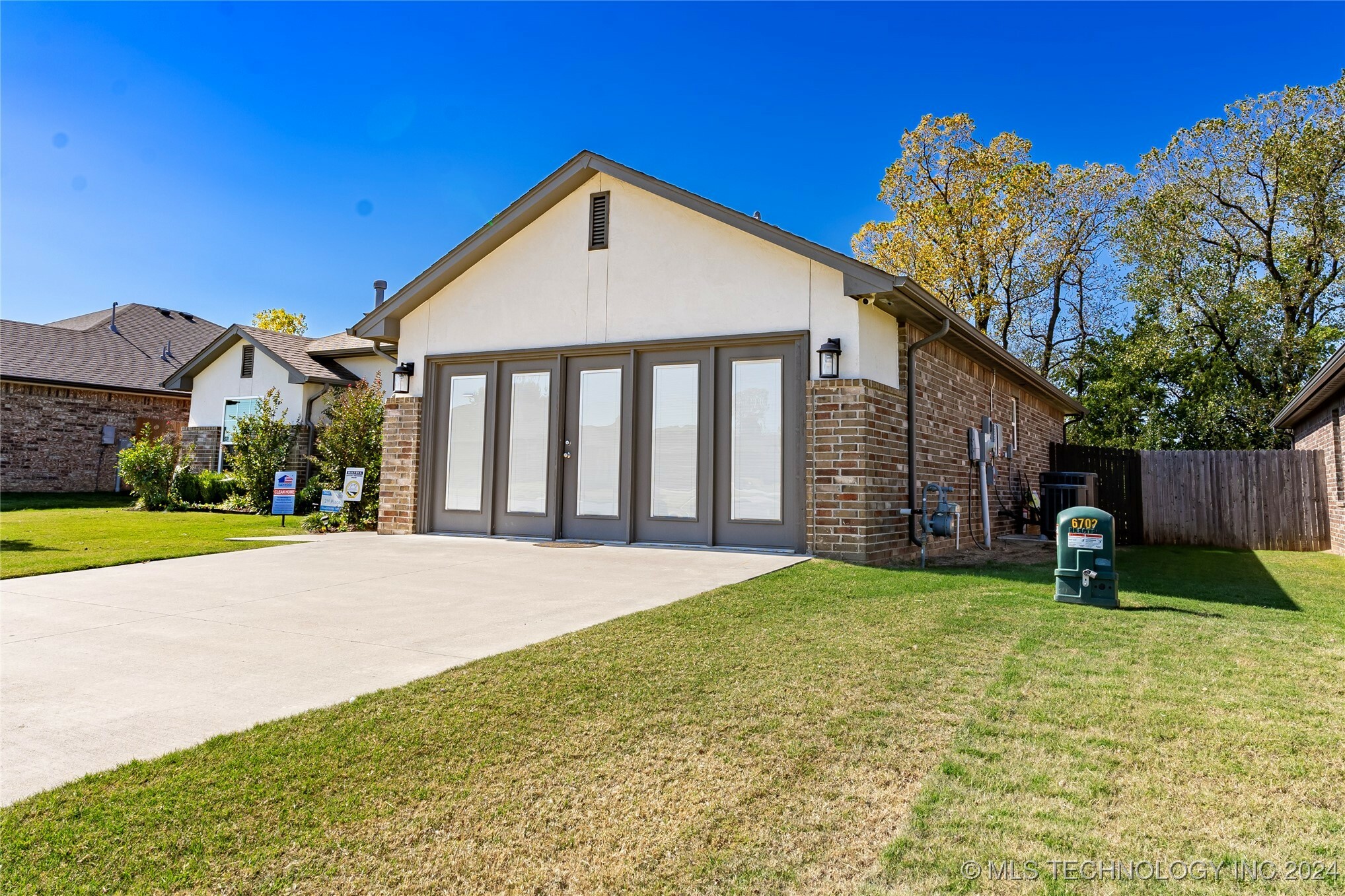 Property Photo:  520 S 47th Street  OK 74014 