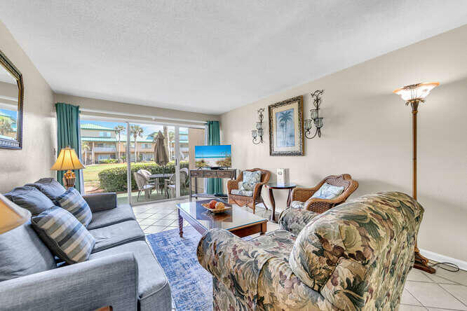 Property Photo:  1530 SW Miracle Strip Parkway Unit 210B  FL 32548 