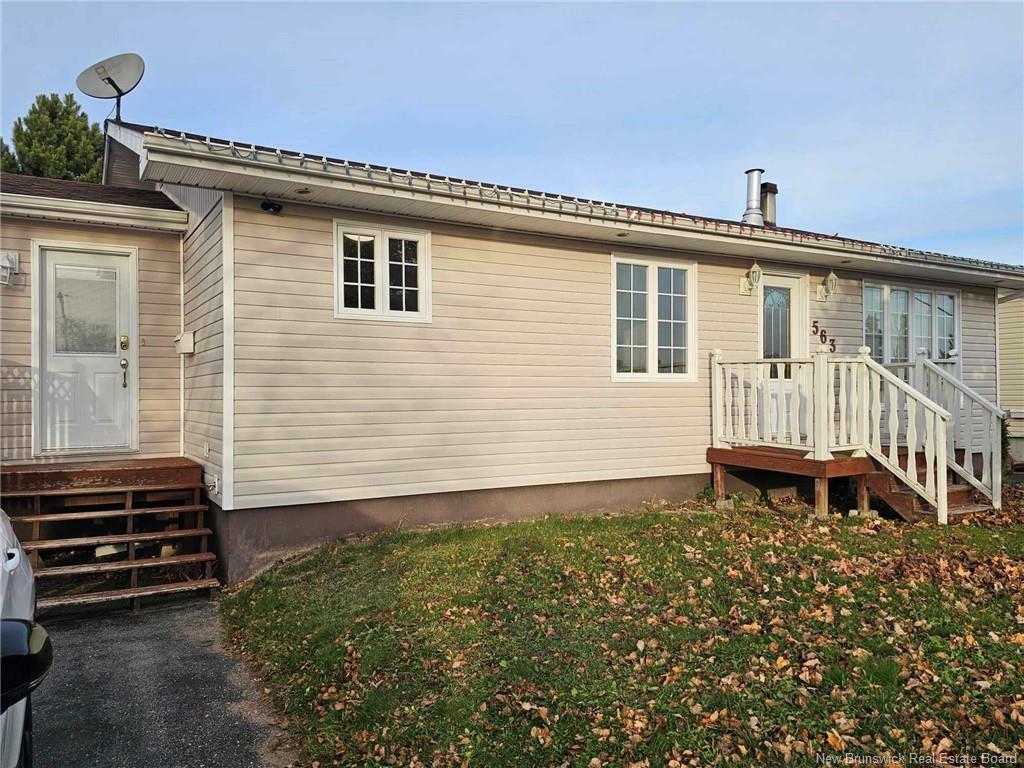 Property Photo:  563 Fleet Crescent  NB E2A 4H2 