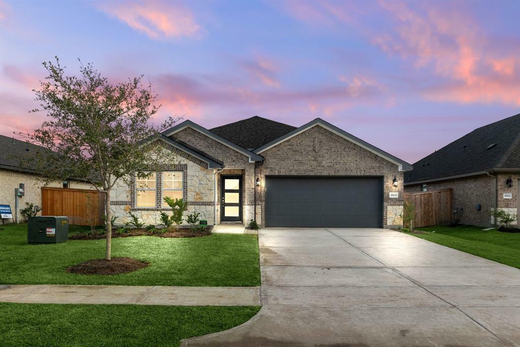 Property Photo: 10620 Deussen Lane TX 77591