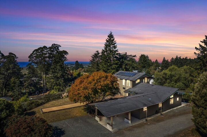 1892 Golf Course Road  Bayside South CA 95524 photo