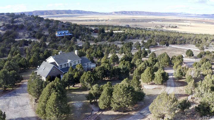 Property Photo:  1627 W 950 S  UT 84761