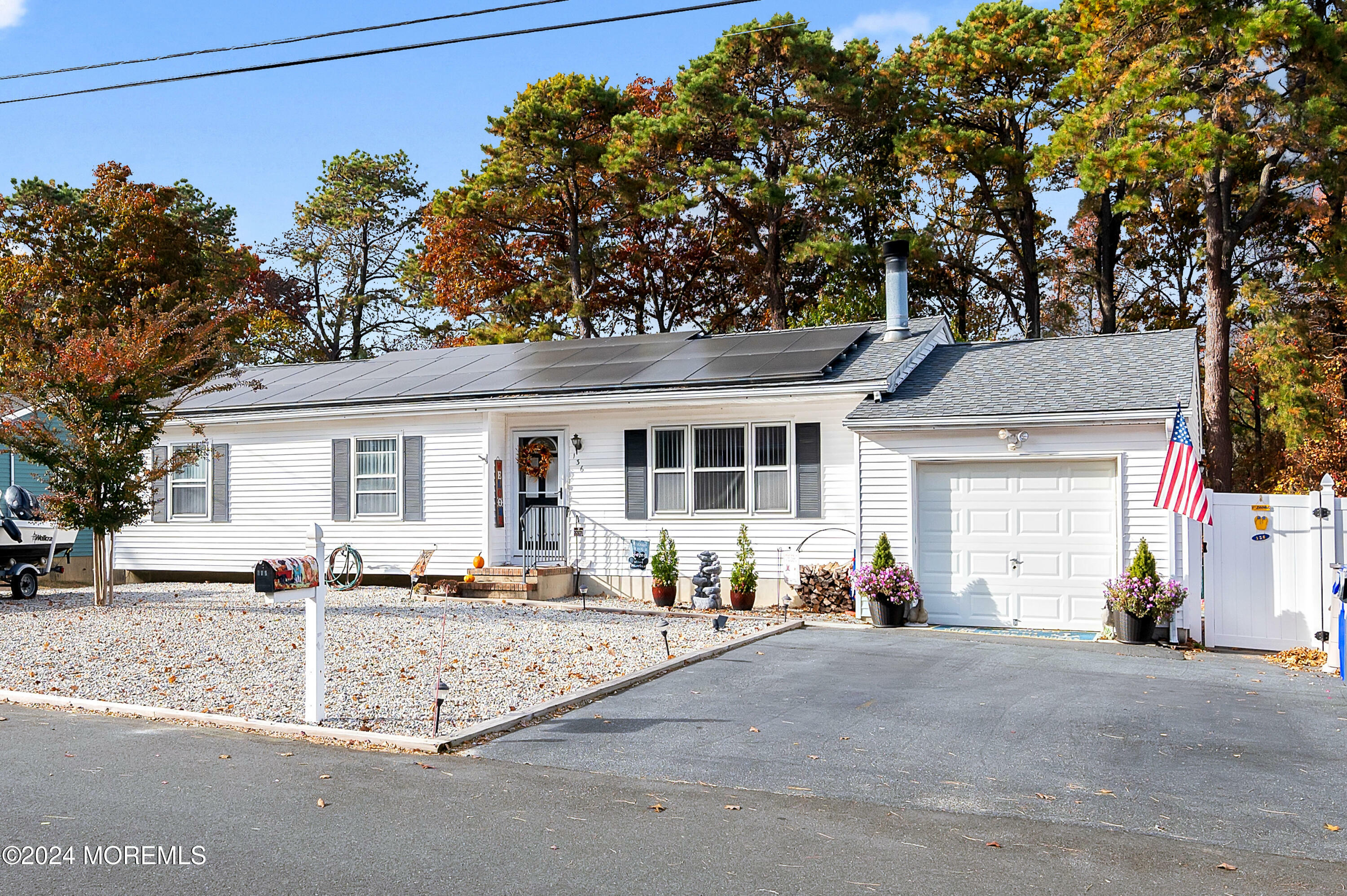 Property Photo:  136 Smith Circle  NJ 08742 